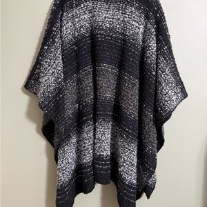 BLACK/GRAY COVER UP-